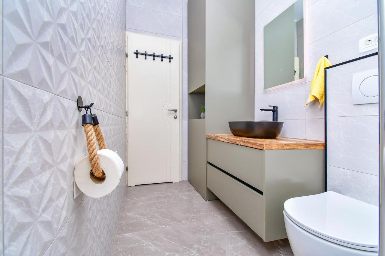 Apartment Ela Omiš Eksteriør bilde
