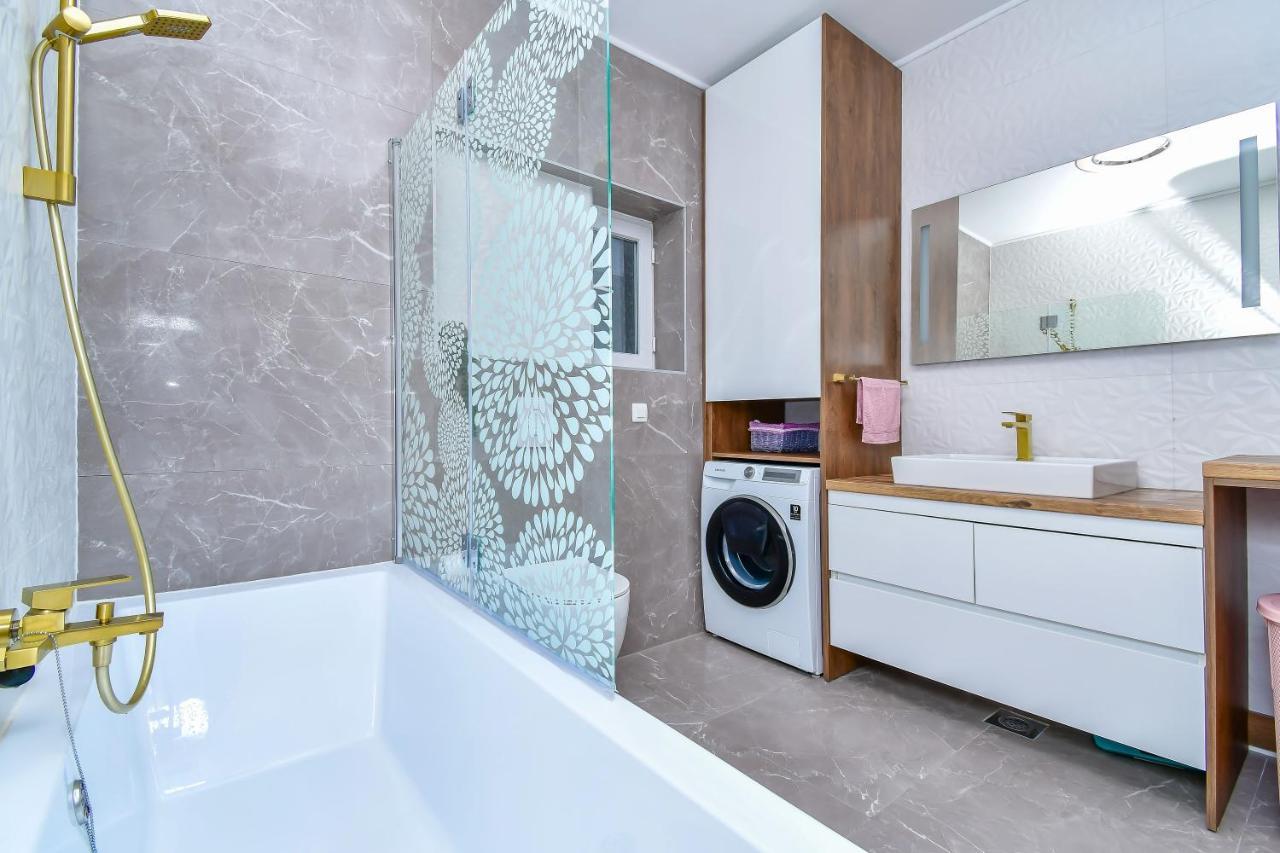 Apartment Ela Omiš Eksteriør bilde