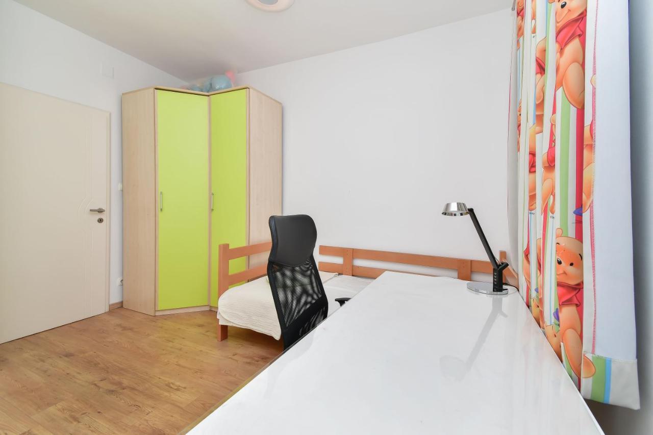 Apartment Ela Omiš Eksteriør bilde