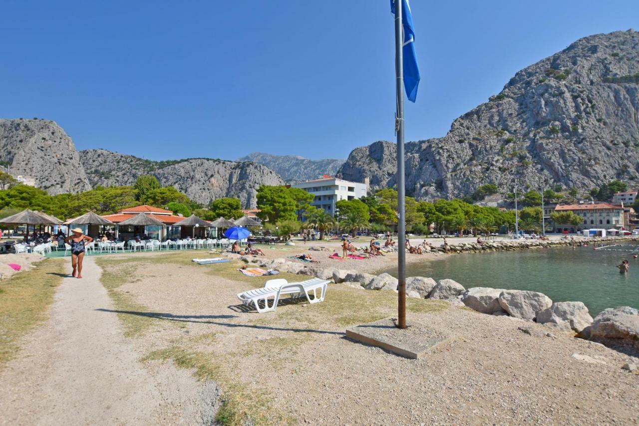 Apartment Ela Omiš Eksteriør bilde